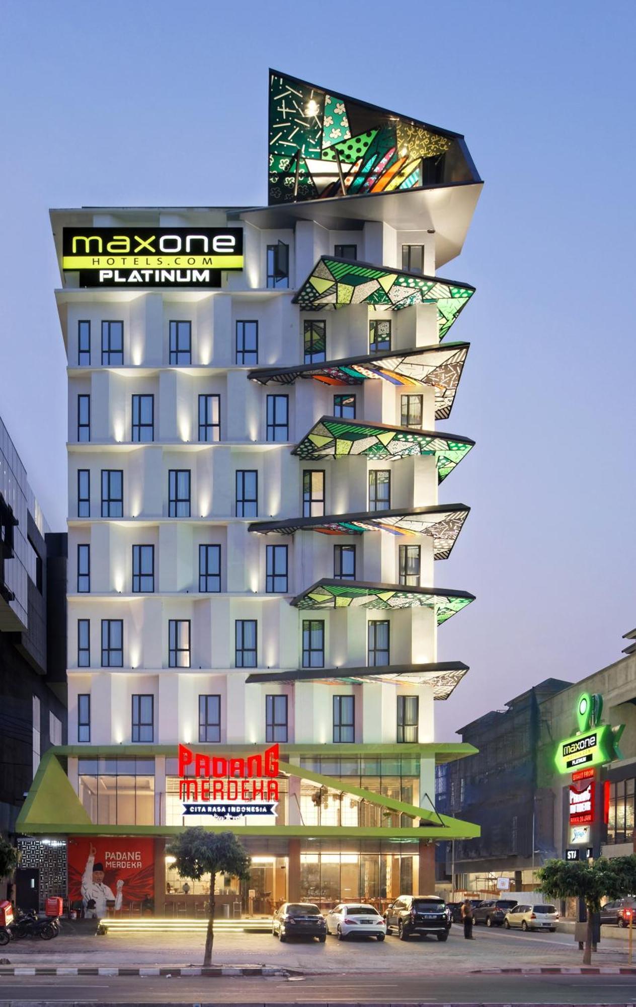 Готель Maxone Platinum Hayam Wuruk Джакарта Екстер'єр фото